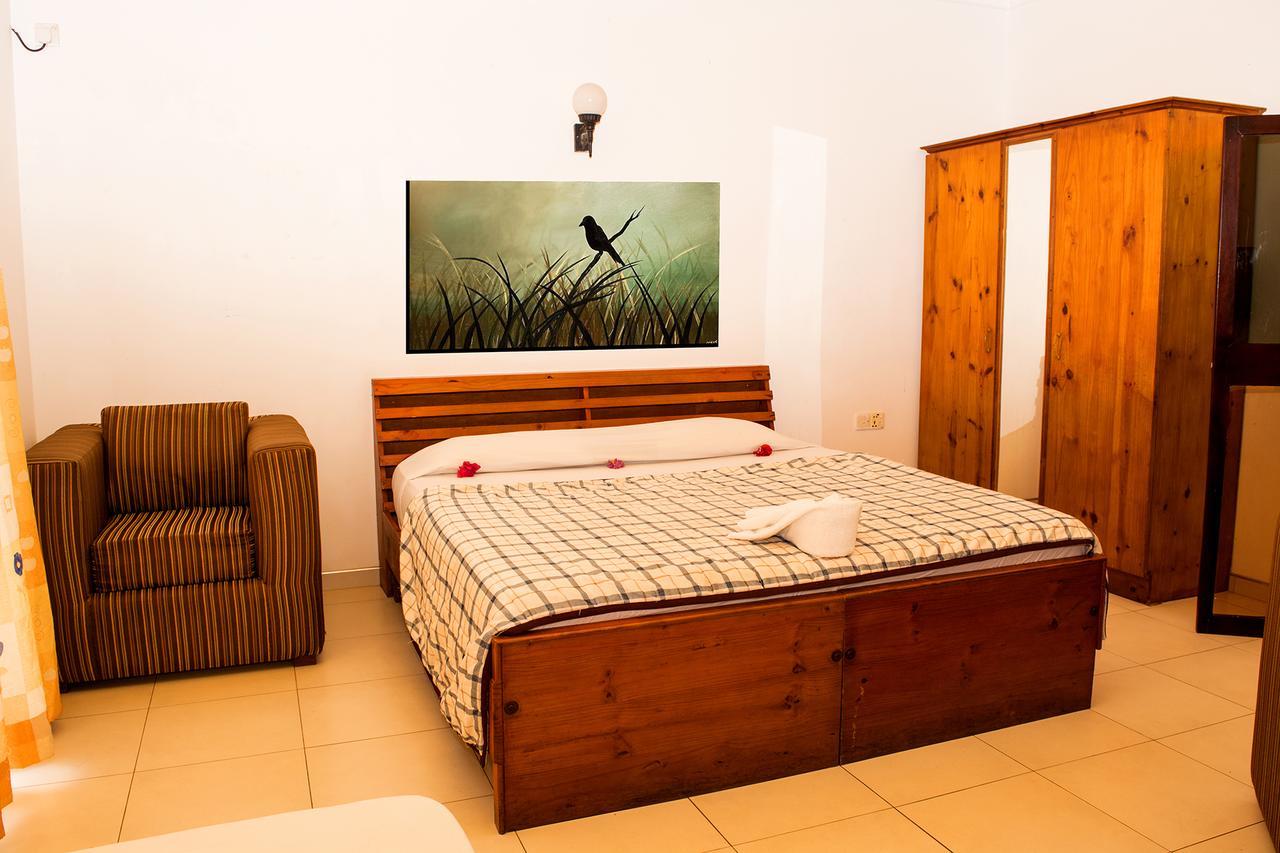 Romantic Garden Hotel Negombo Exteriör bild